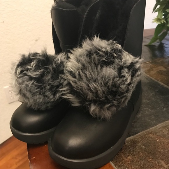 Ugg Isley Waterproof Leather Suede Pom Pom Boots - Picture 2 of 4